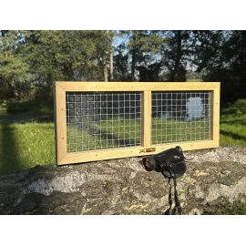 Okno termovízne 40×70 cm Antivandal verzia so sieťkou proti poškodeniu