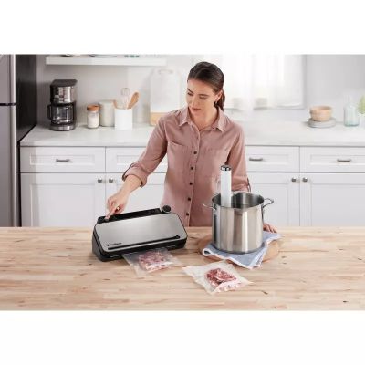  Vákuová balička potravín FoodSaver FFS3190X