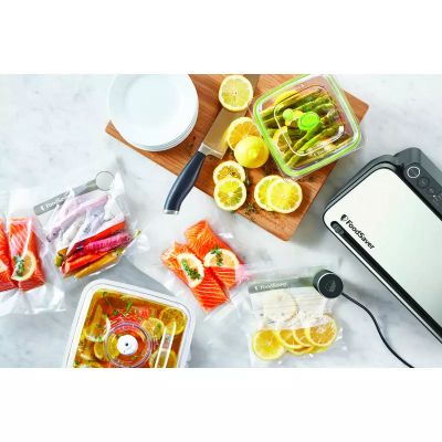  Vákuová balička potravín FoodSaver FFS3190X